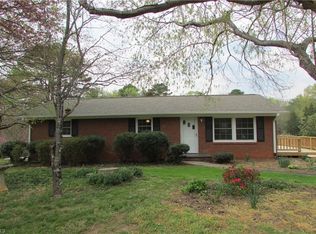 7047 Styers Ferry Rd, Clemmons, NC 27012