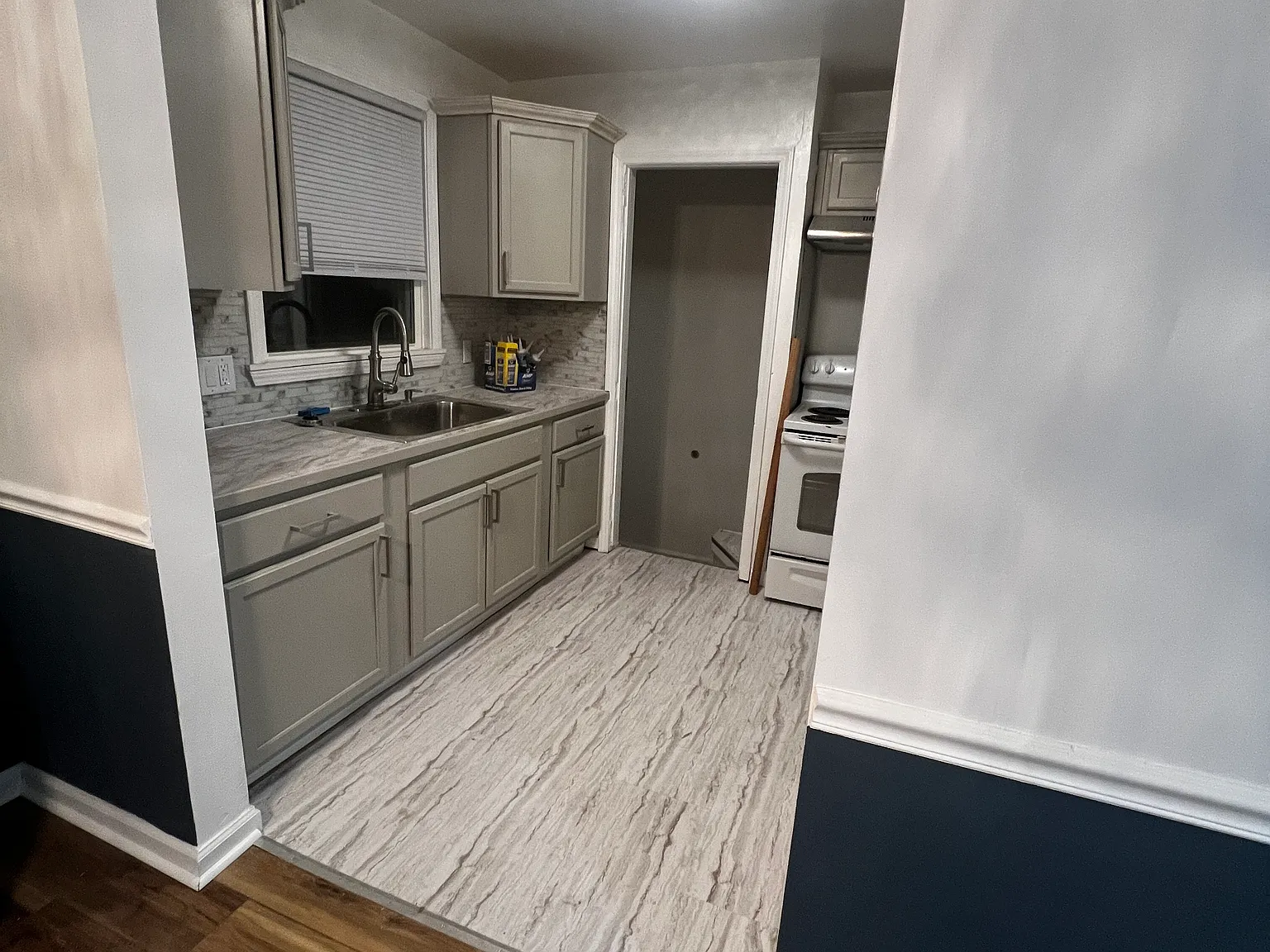 4 bed, 1100 sqft, $1,450 — Photo 2