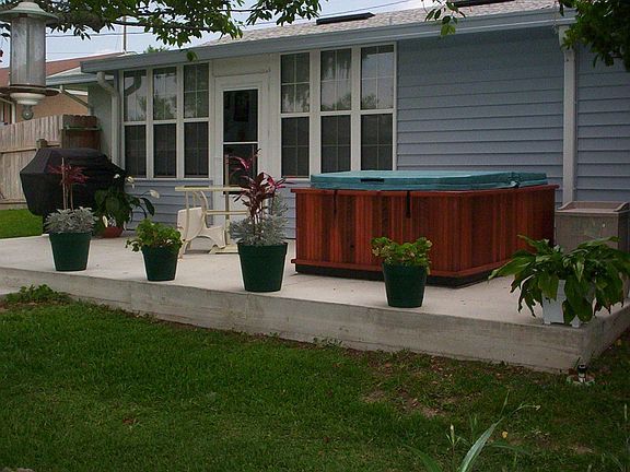 2nd image of 32819 Forest Ave