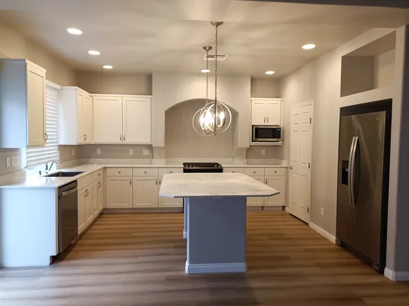 6394 Jackson Spring Rd, Las Vegas, NV 89118