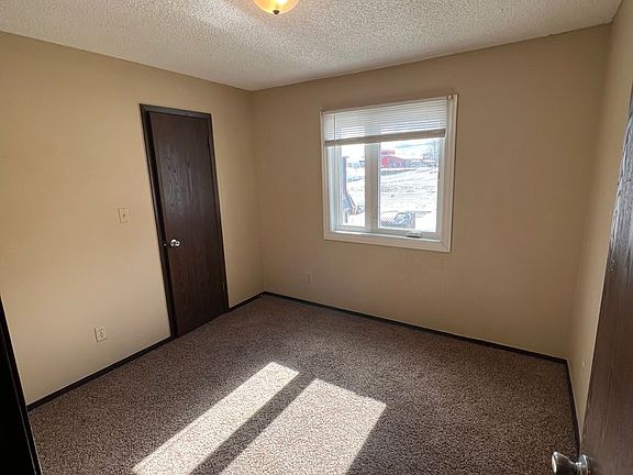 3rd image of 1637 Carriage Hill Dr APT 6
