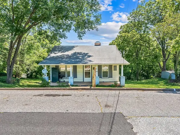 115 Kirk St, Morganton, NC 28655