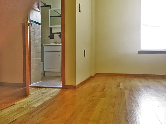 Rented by The Search D&M | media 27