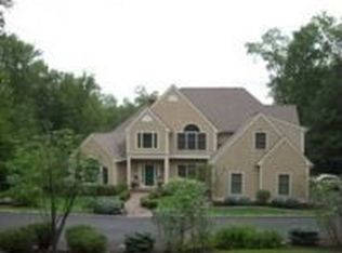 24 Lake Rd, Newtown, CT 06470