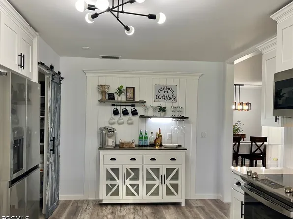 7084 E Brandywine Cir, Fort Myers, FL 33919