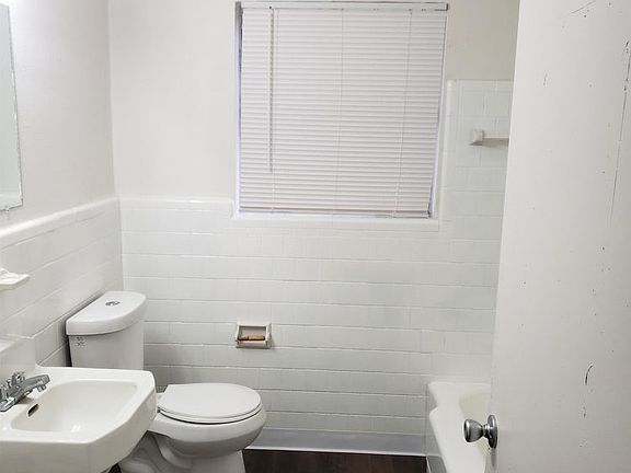 4th image of 4461 El Paso St