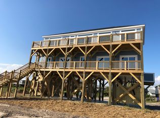 917 E Beach Dr, Oak Island, NC 28465