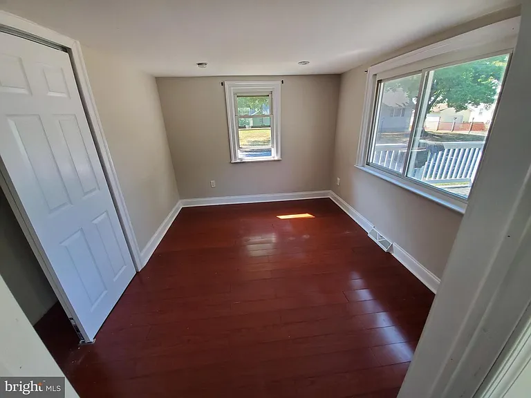 95 Highland Ave — Photo 6