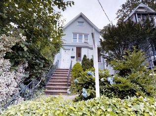 125 Roe St, Staten Island, NY 10310