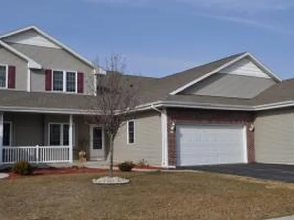 310 E Amber Dr, Whitewater, WI 53190