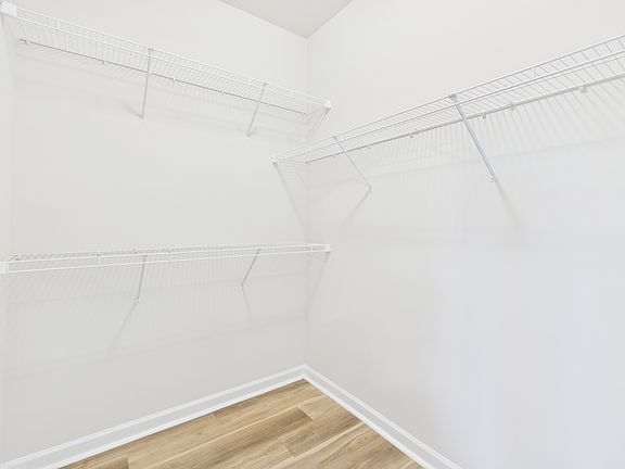 4th image of 12 Chester Ct #12