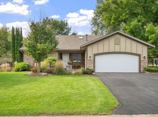 6421 Bowman Cir, Inver Grove Heights, MN 55076