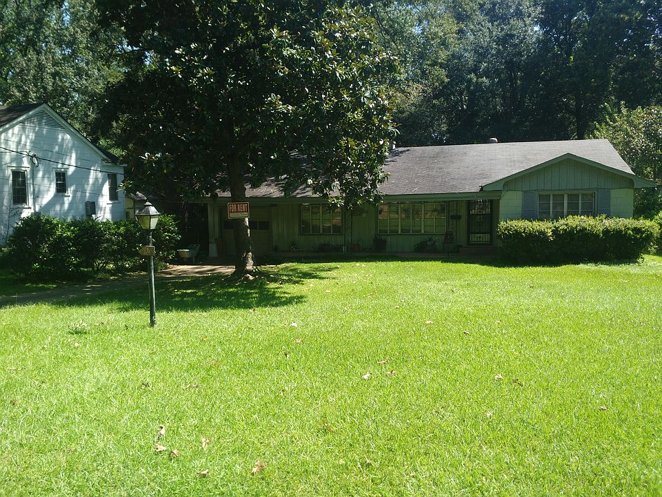 Beautiful front yard