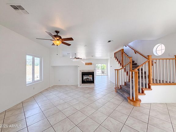 3rd image of 1519 E DESERT Lane