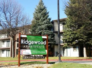 2302 30th Ave S, Grand Forks, ND 58201