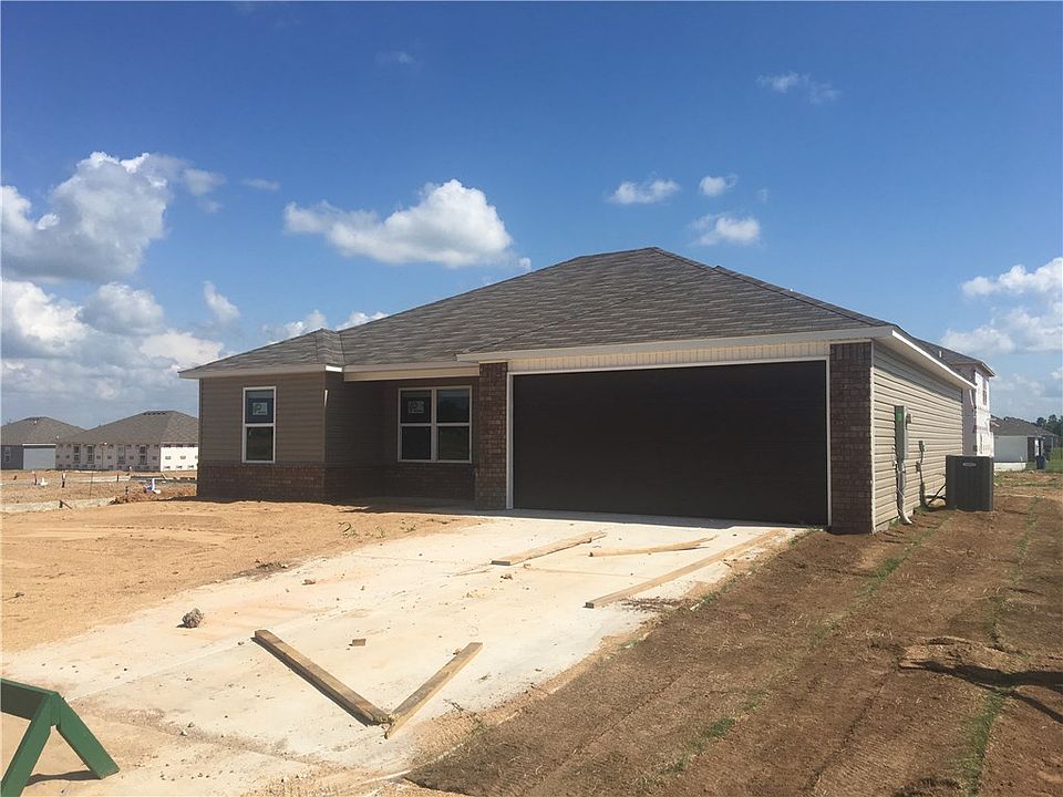 1st image of 809 NW 68th Ave