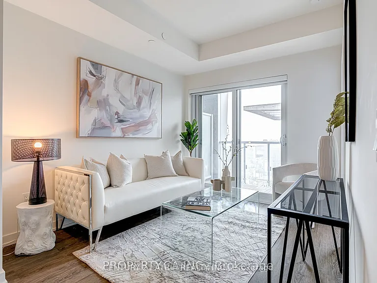 1 Yorkville Ave #3507 — Photo 3