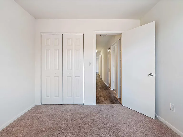 Windsor Hills Apartments — Photo 83