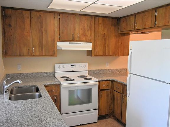 5th image of 1219 SE 23rd Pl APT 3
