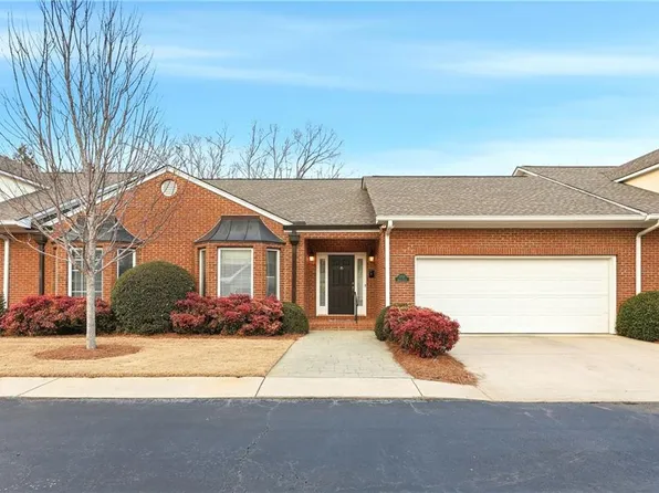 3170 Haynes Dr, Gainesville, GA 30506