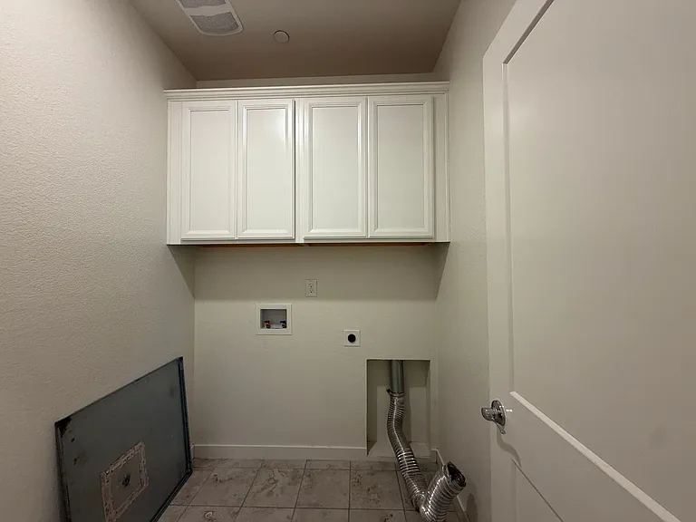 3917 Aristotle Cir — Photo 21
