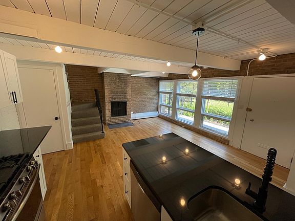 4th image of 4855 N Hermitage Ave #6A
