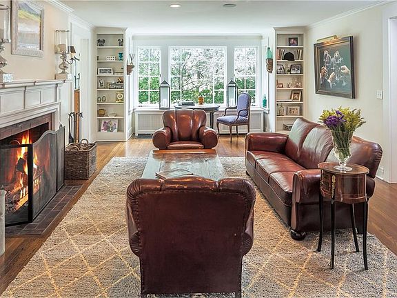 4th image of 50 Greenfield Ave