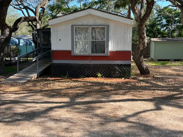 405 Cactus St, Fulton, TX 78358