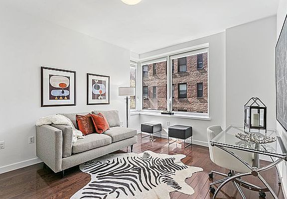 5th image of 462 W 58th St APT 3A