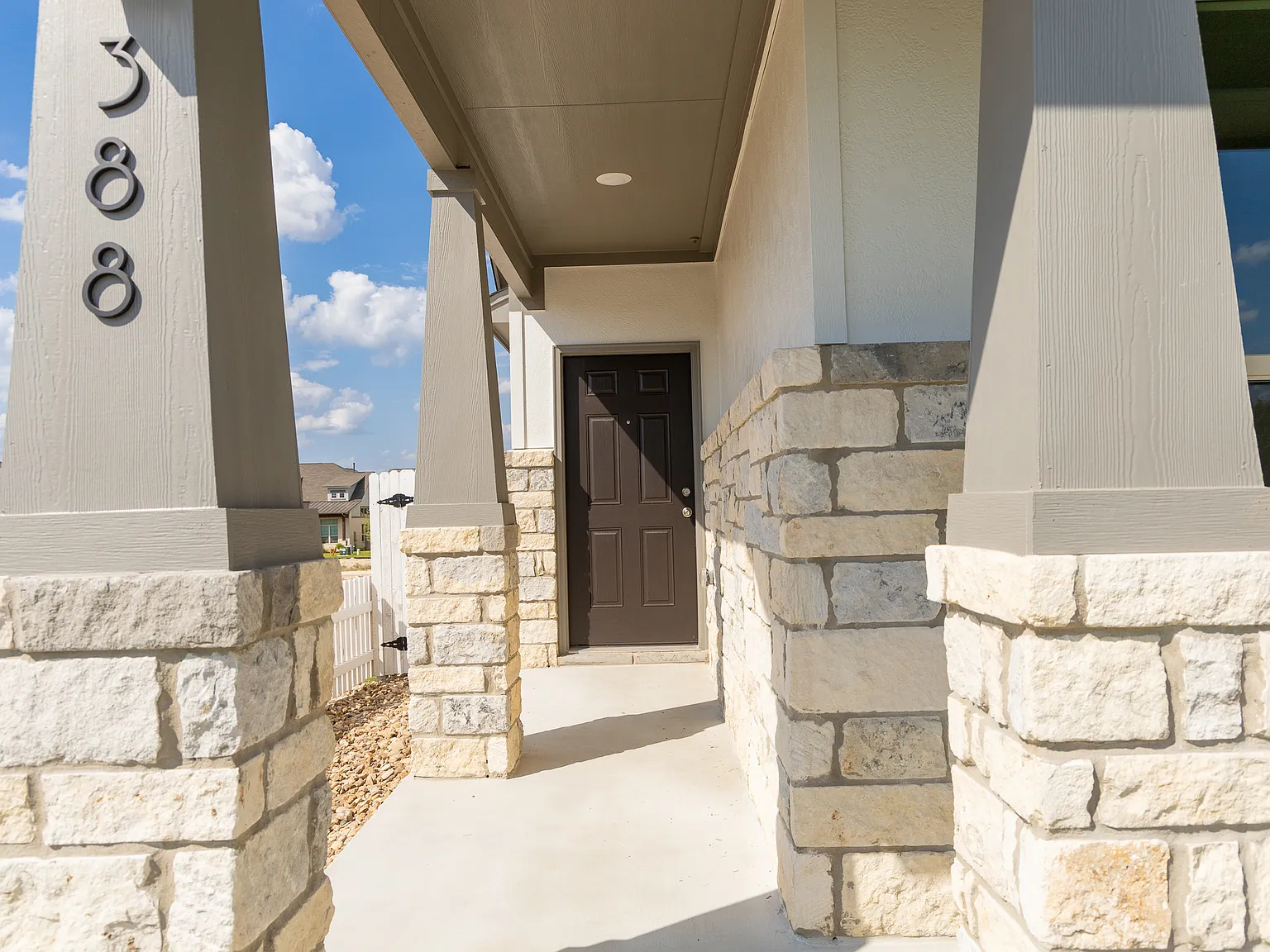 3 bed, 1478 sqft, $1,995 — Photo 3