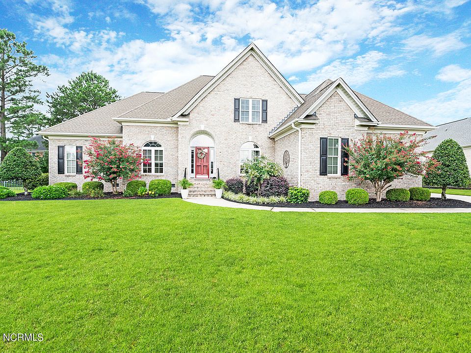 1st image of 916 Wickham Drive