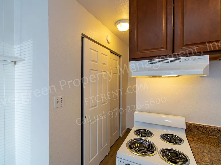 500 W Laporte Ave — Photo 8