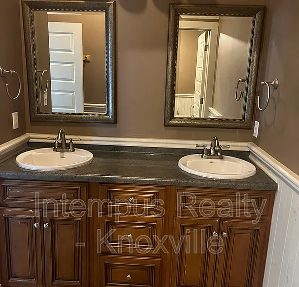 229 Deaderick Ave — Photo 20