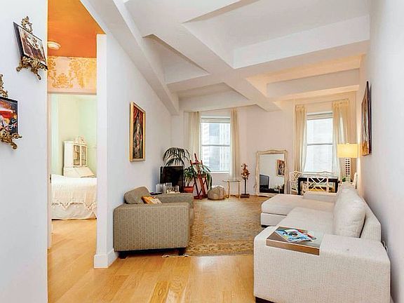 3rd image of 99 John St APT 815