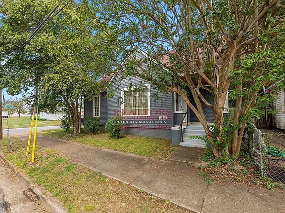 3rd image of 2818 1st Ave