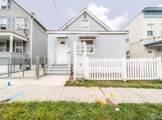 30 Edwin St, Carteret, NJ 07008
