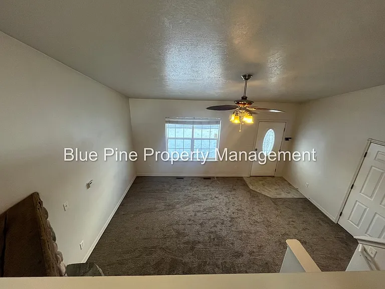 283 Kimberly Dr — Photo 7