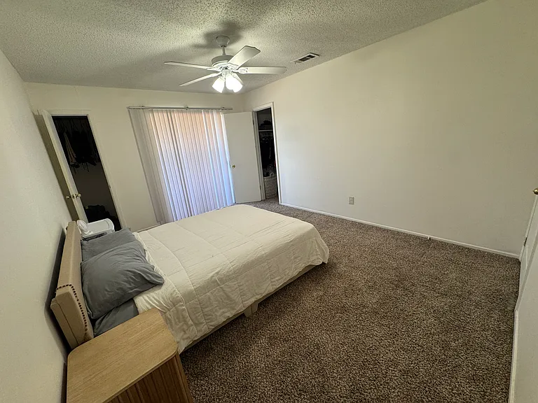 3202 Cougar Trl #C — Photo 10