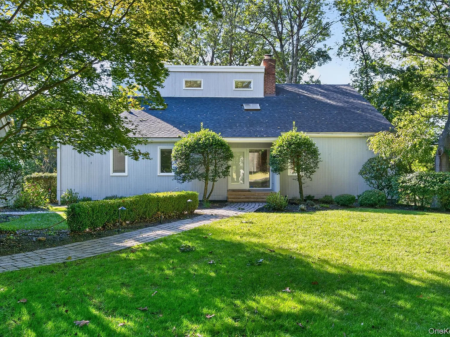 5 bed, 3.0 bath, $11,000 — Photo 2