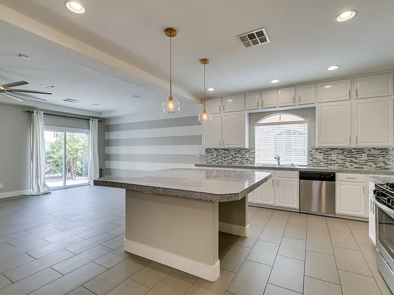 4586 W Camero Ave — Photo 22