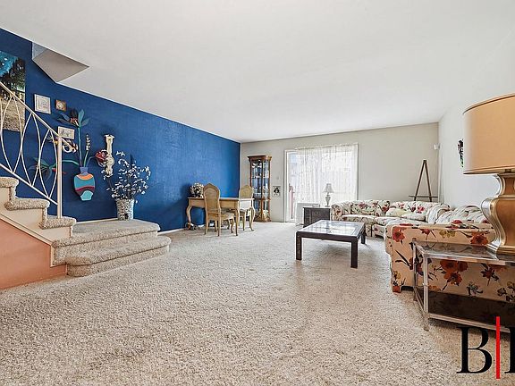3rd image of 1132 E 72nd St #1
