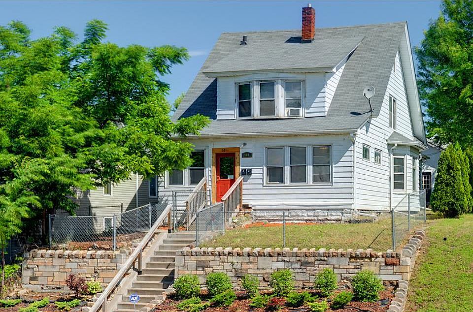 1st image of 681 Lawson Ave E