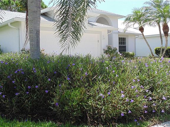 3rd image of 9516 Knightsbridge Cir