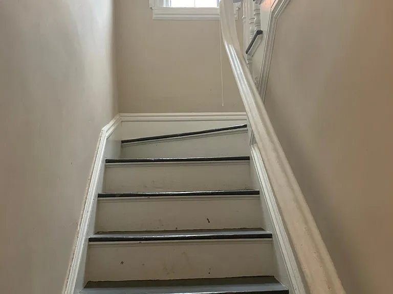 117 Packard Ave SE #1 — Photo 3