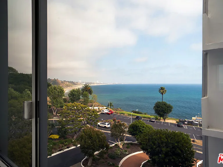 17352 W Sunset Blvd #606 — Photo 26