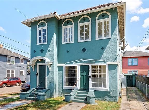 2nd image of 2843 Pine St