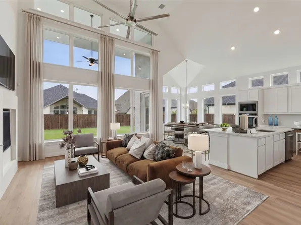 2830 Shane Dr, Midlothian, TX 76065