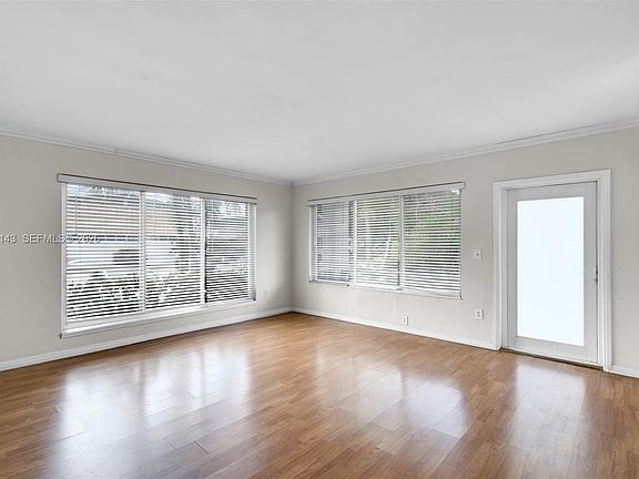 4th image of 1065 98th St APT 1