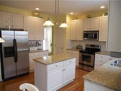 3rd image of 2532 Crestview Woods Dr
