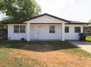1007 W 9th St S, Claremore, OK 74017